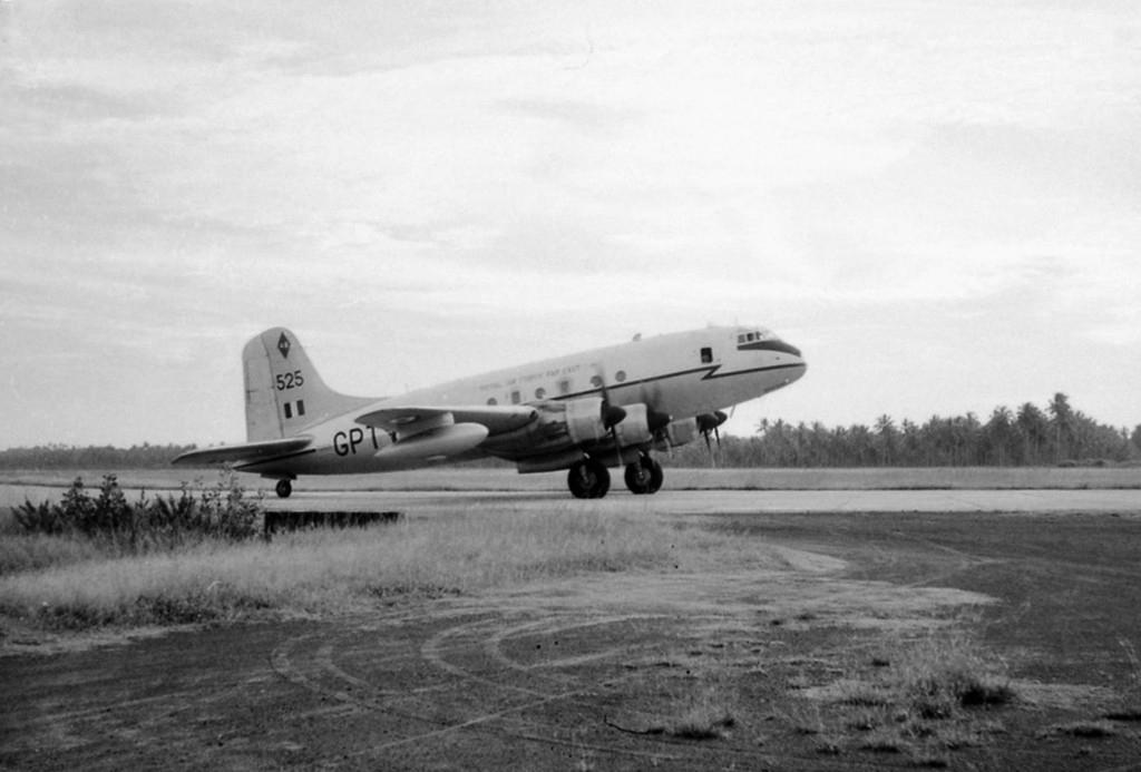 Hastings TG525 of 48 Sqn Changi ChipsR img602.jpg