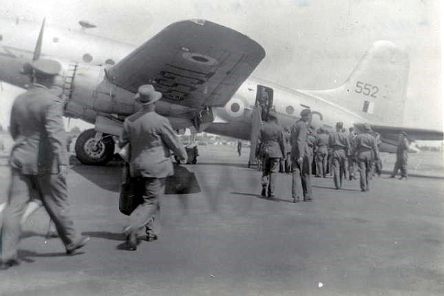 MT  Hastings TG552 RAF Lyneham 12.07.1950 [Dave & Patricia Neale].JPG